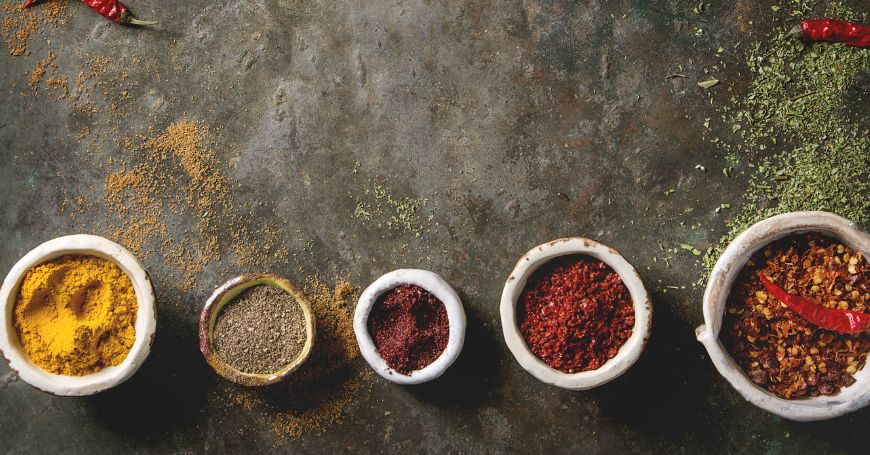 spice mix in bowls